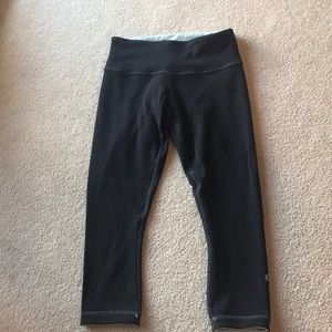 Lululemon reversible cropped wunder unders